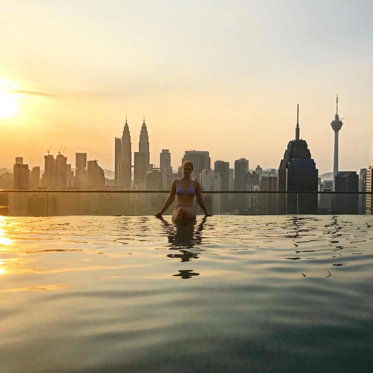 Tuxedo Kl No.1 Rooftop Pool W Skyscraper Views Hotel Куала Лумпур Екстериор снимка