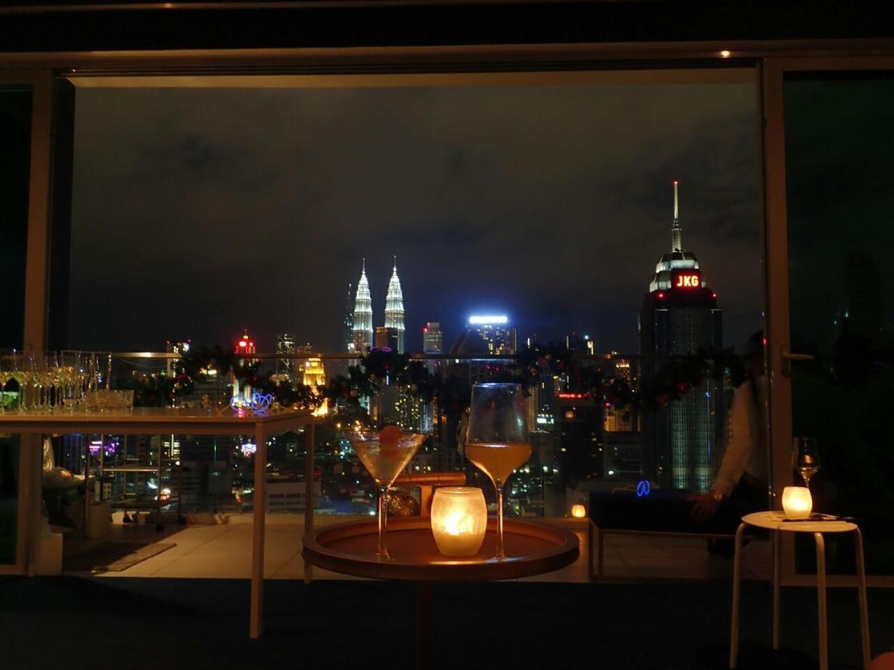 Tuxedo Kl No.1 Rooftop Pool W Skyscraper Views Hotel Куала Лумпур Екстериор снимка