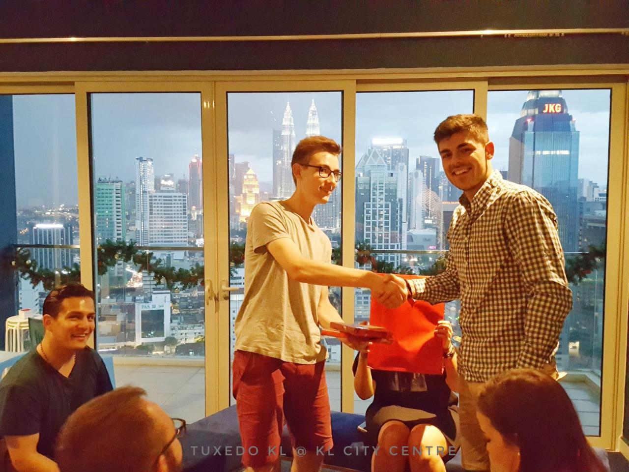 Tuxedo Kl No.1 Rooftop Pool W Skyscraper Views Hotel Куала Лумпур Екстериор снимка
