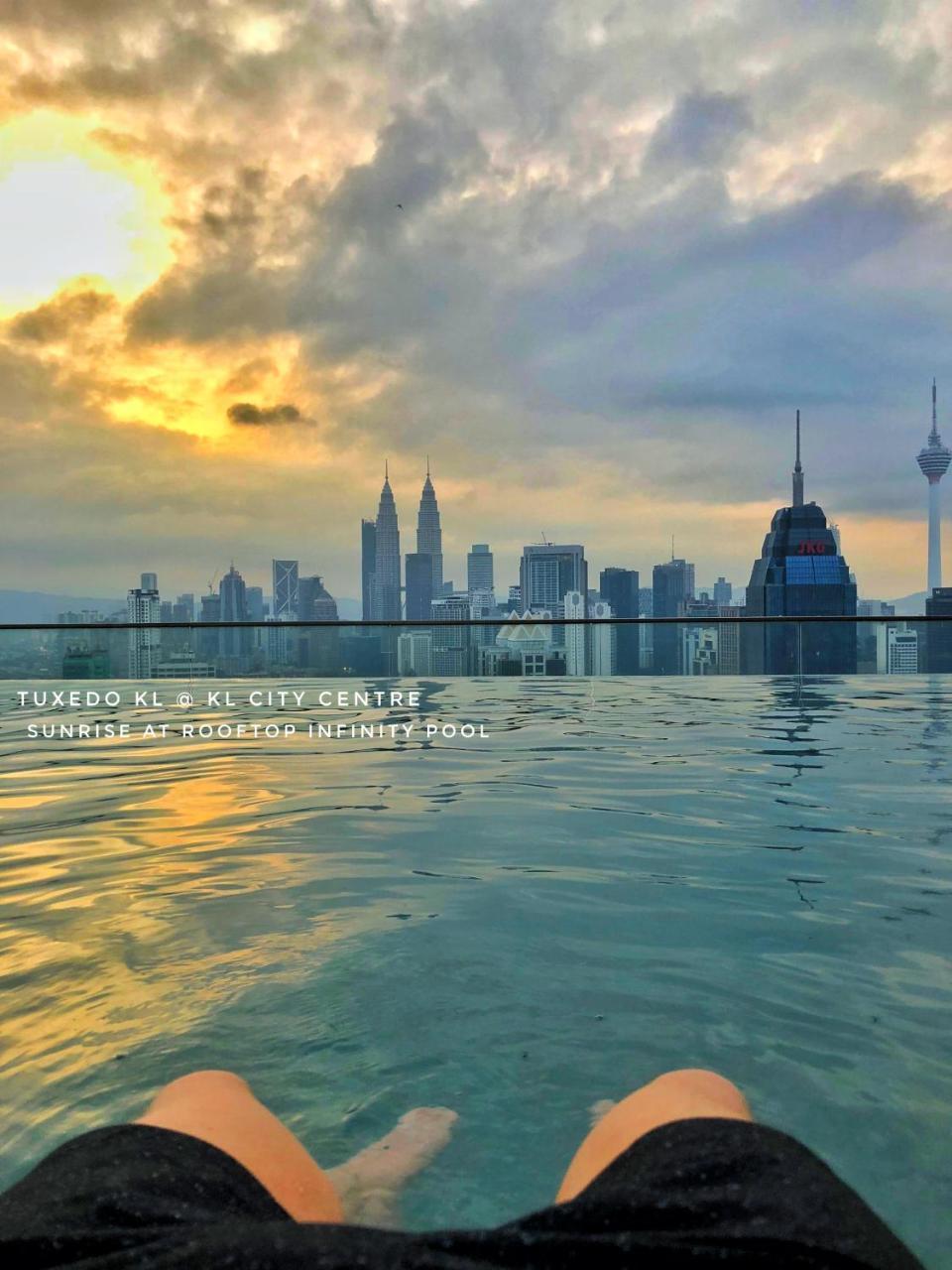 Tuxedo Kl No.1 Rooftop Pool W Skyscraper Views Hotel Куала Лумпур Екстериор снимка